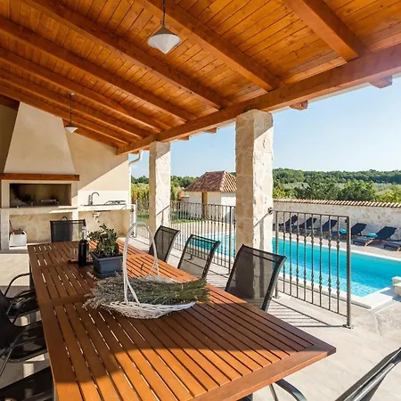 Tatil Evi Diana