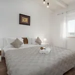 Holiday home Diana Porec
